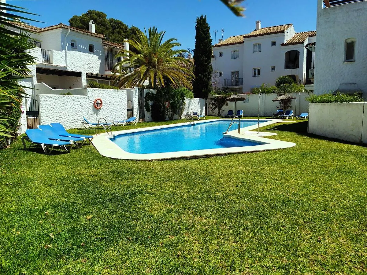 El Paraiso Golf Y Playa Эстепона